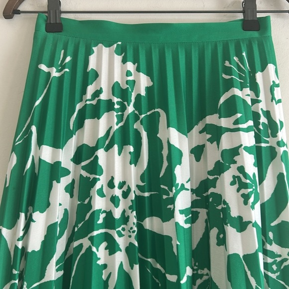 Green/White Vintage Bold Floral Trevira Long Pleated Maxi Skirt Size Small - Picture 2 of 13